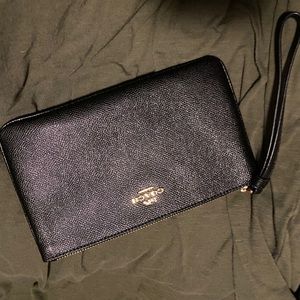 Coach wristlet new